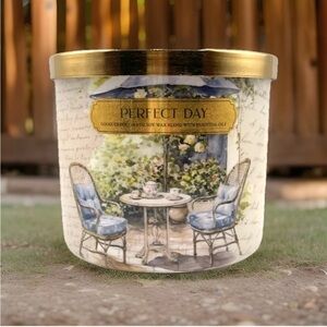 Goose Creek 3-Wick Candle- Perfect Day (14.5 oz)
